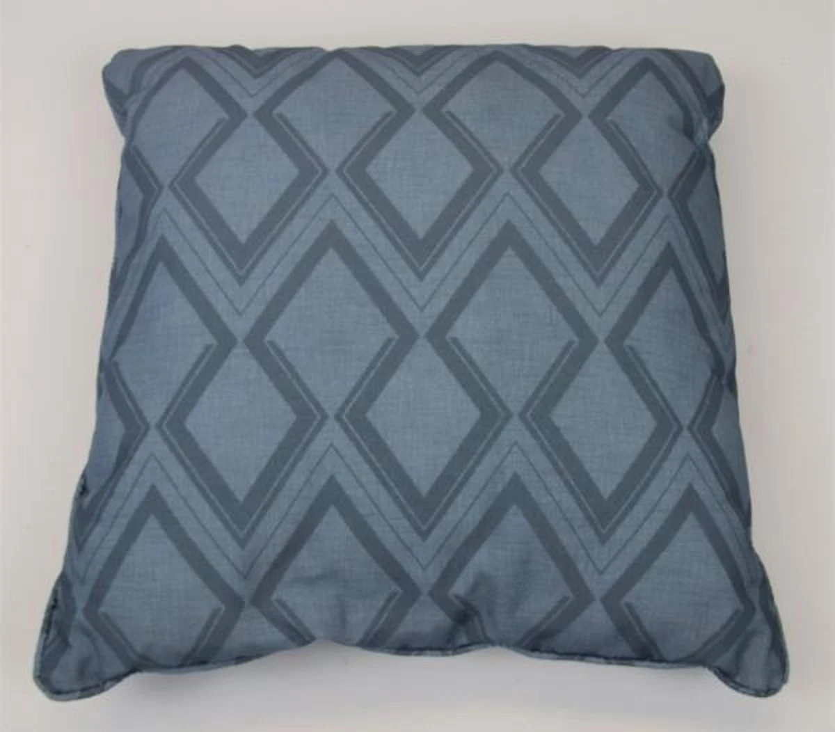 Madison Sierkussen 50x50 Cm Graphic Blue 3 Madison Sierkussen 50x50 Cm Graphic Blue