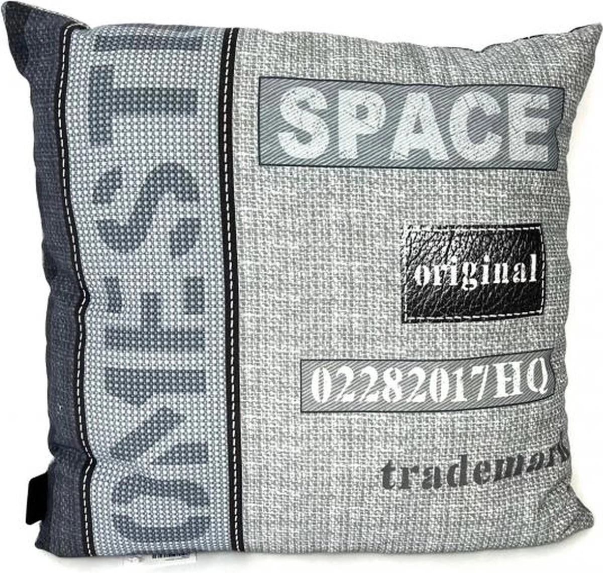 Madison Sierkussen 50x50 Cm Basic Boris Blue 3 Madison Sierkussen 50x50 Cm Basic Boris Blue